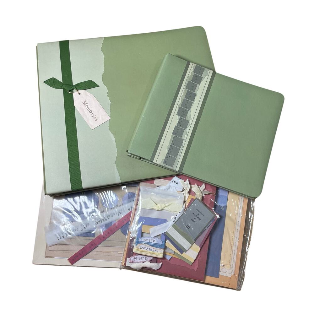 Colorbok Green Memories New Scrapbooking 2 Album Kit - 12 x 12 & 8 x 8 Albums